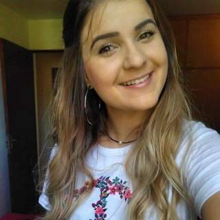 Femme douce cherche amour en Suisse